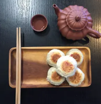 Mooncake and Tea.jpg