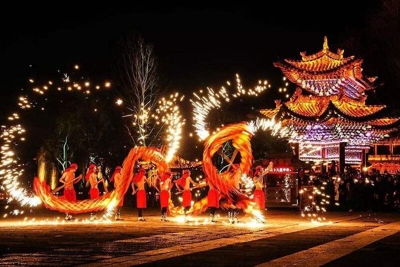 File:Dragon lantern Dance.jpg