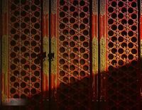 The three-crossing-nodes lattice