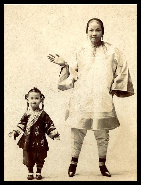 File:4 footbinding.jpg